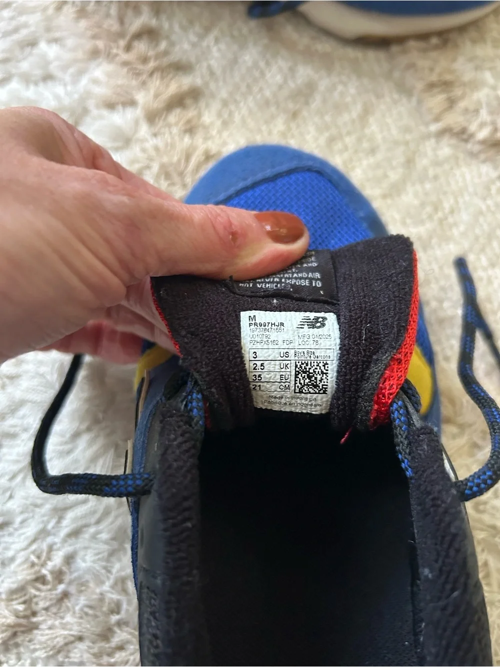 Kid’s new balance sneaker